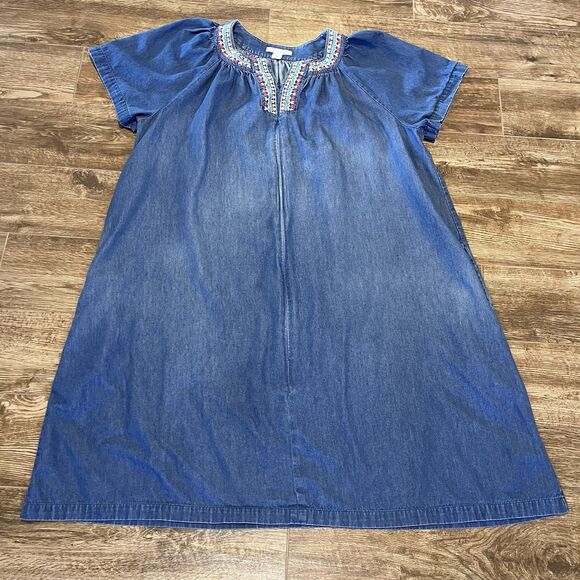 Go Softly Dresses & Skirts - Go Softly Dress XL Embroidered Floral Short Sleeve Zip-Front Denim Patio Mumu